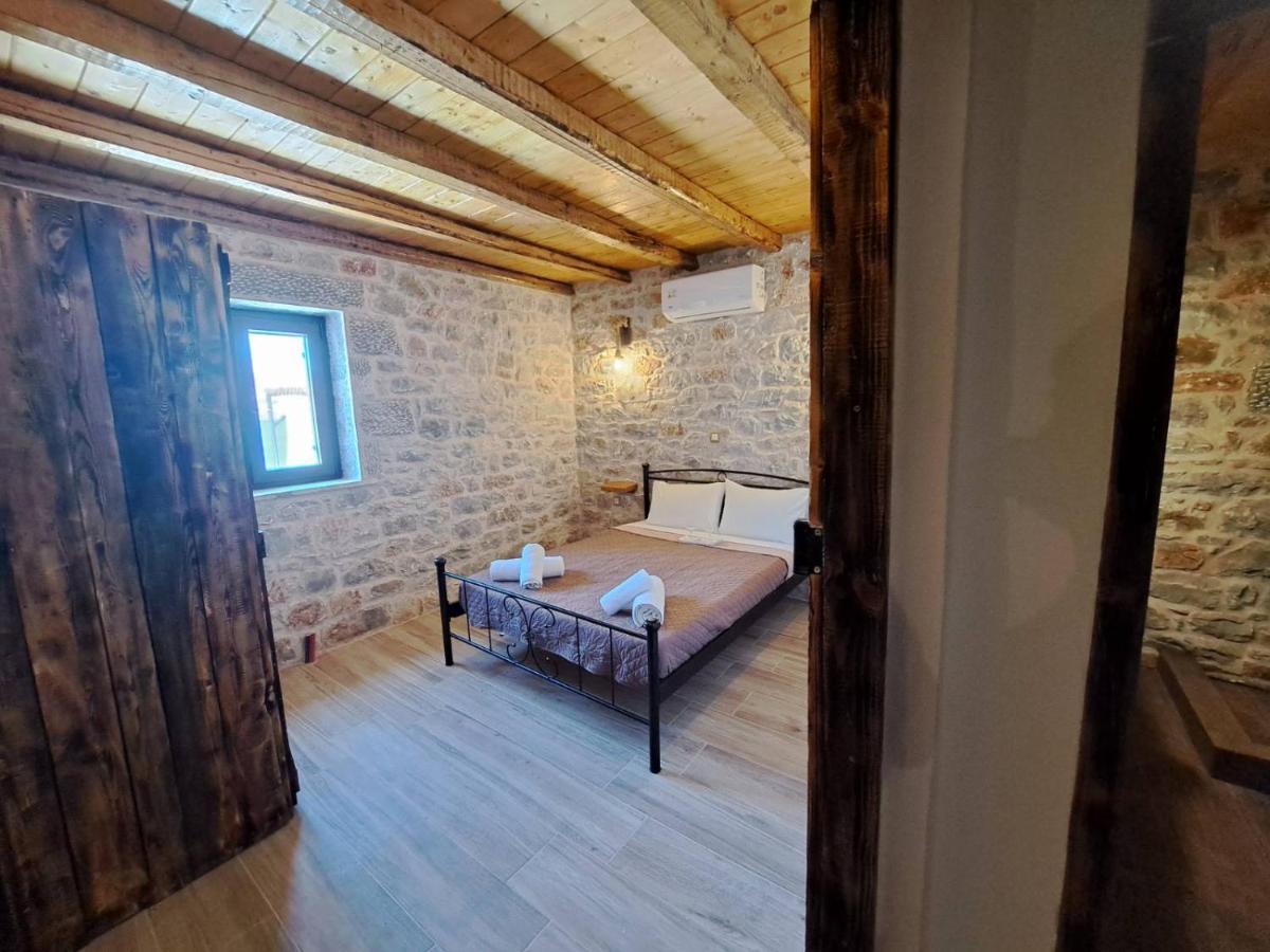 Suite Of Villa Lagkadaki Argilia Bagian luar foto