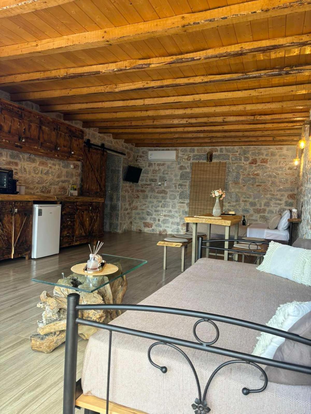 Suite Of Villa Lagkadaki Argilia Bagian luar foto